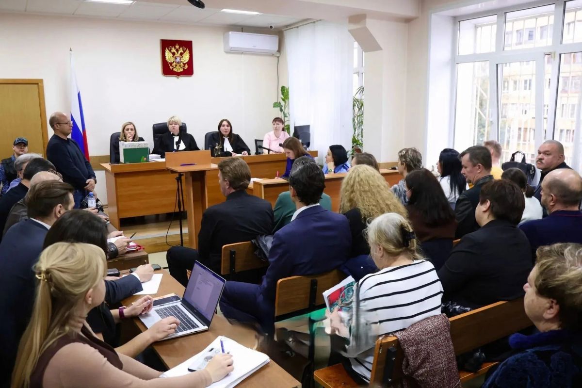 В Туле бывшие полицейские помогали уроженцам стран СНГ получать гражданство РФ В Туле бывшие полицейские помогали уроженцам стран СНГ получать гражданство РФ