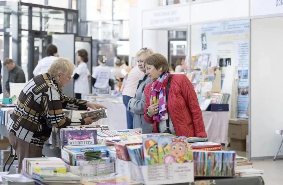 В Тульском кремле открылась православная книжная выставка с бесплатным обменом книгами
