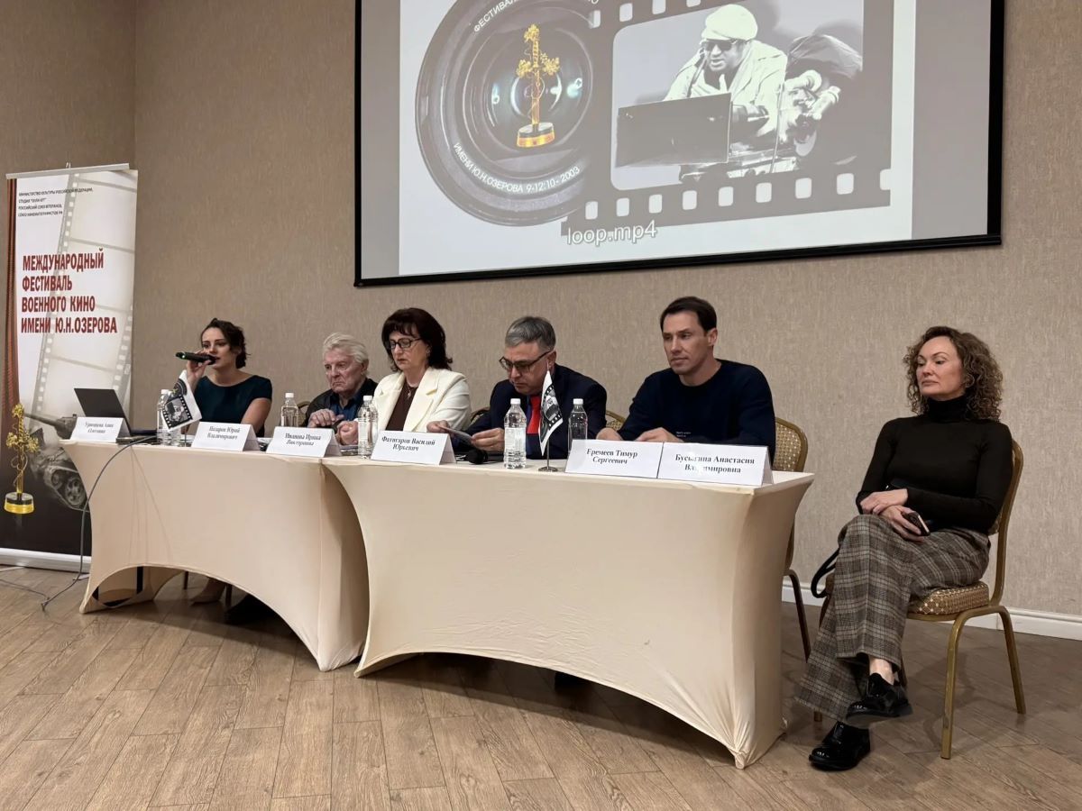 Российские актеры театра и кино встретились с тульскими журналистами Российские актеры театра и кино встретились с тульскими журналистами