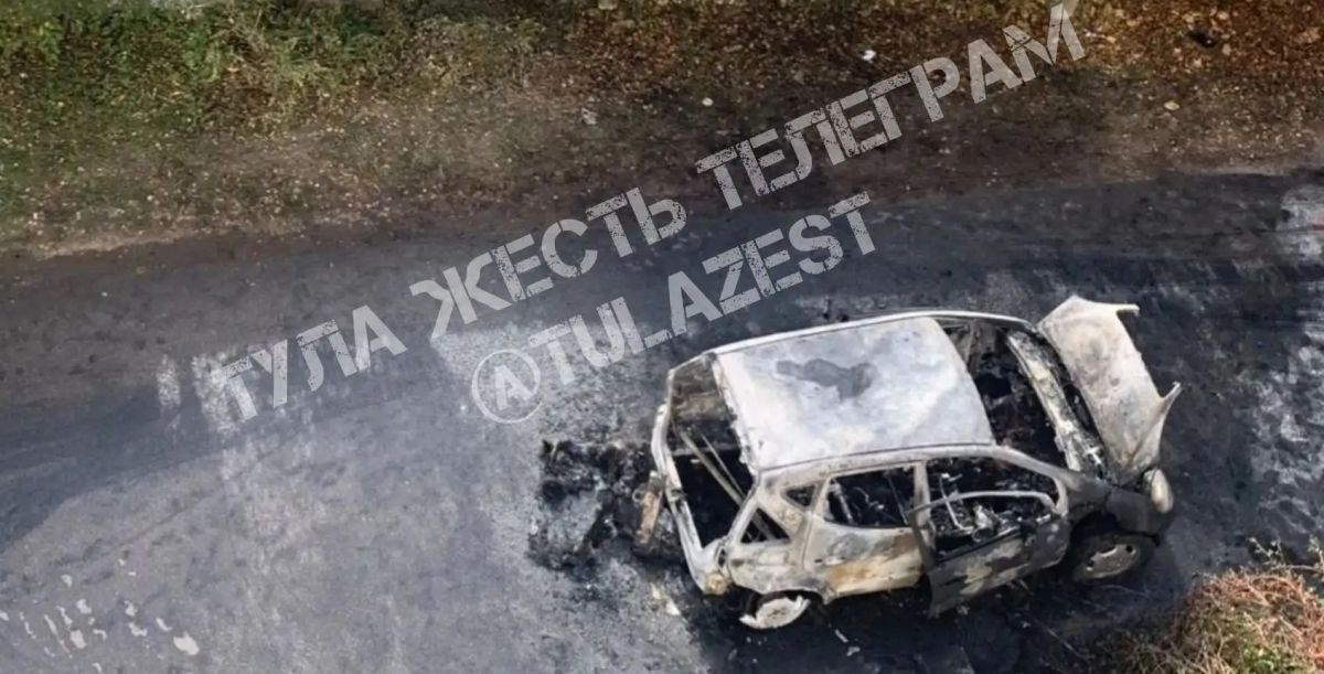 Тульские пожарные потушили горящий на Косой горе легковой автомобиль