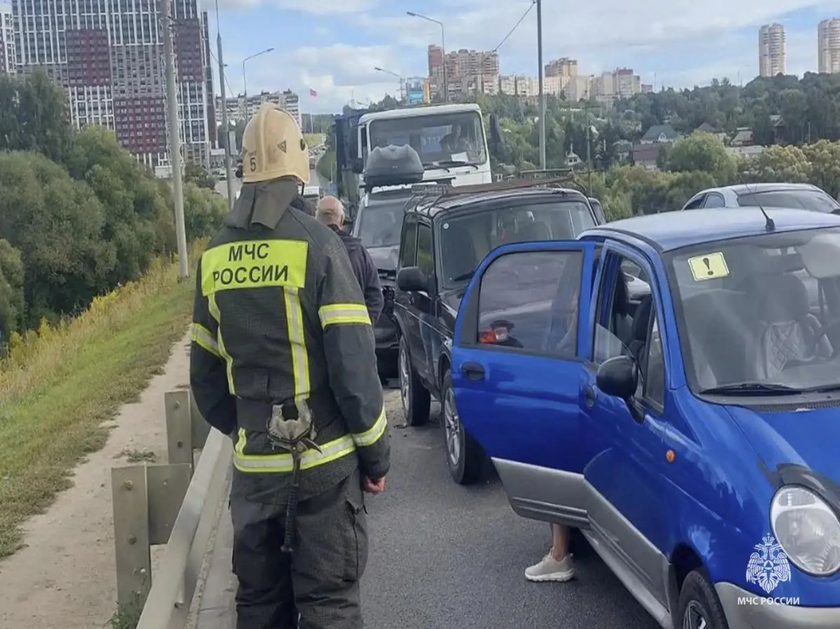 За сутки пожарные Тульской области выезжали на вызовы трижды За сутки пожарные Тульской области выезжали на вызовы трижды