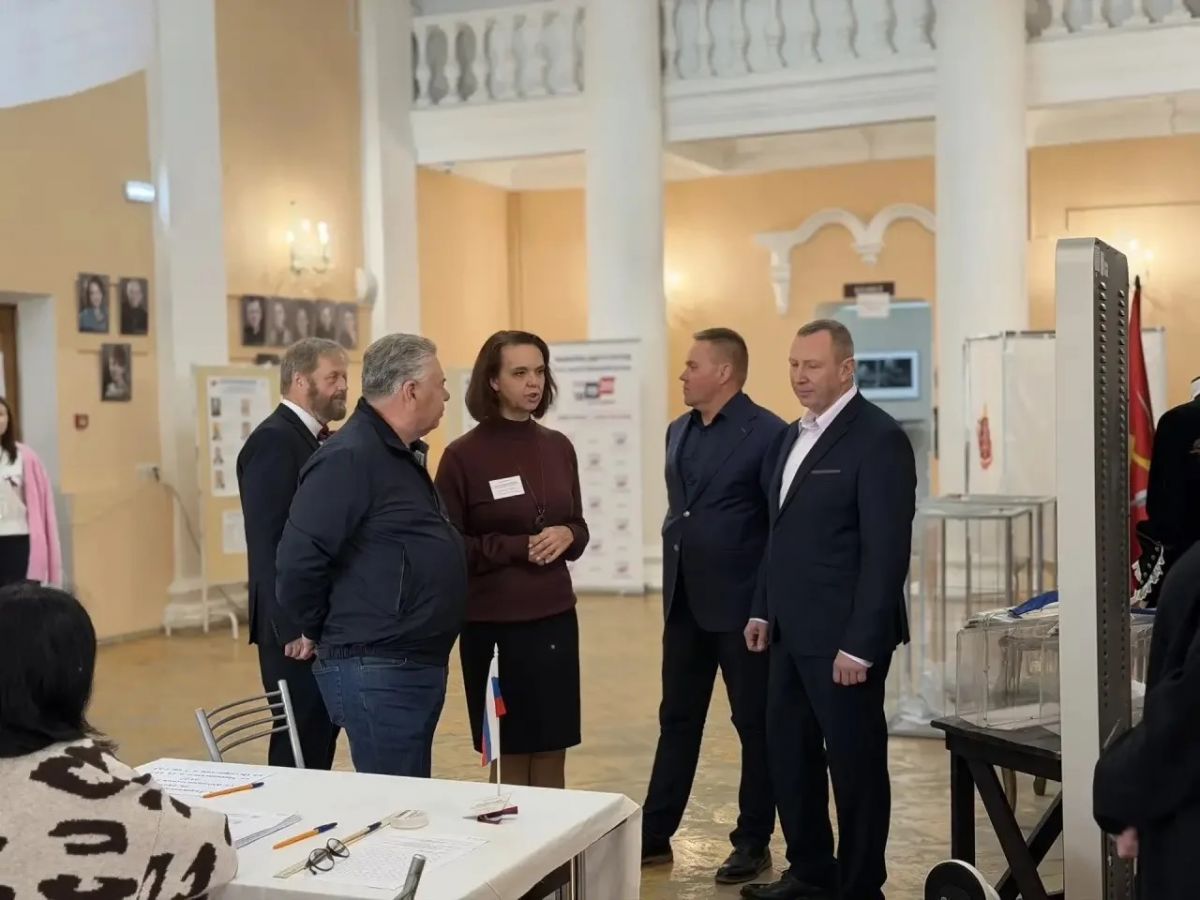 Новомосковский театр стал площадкой для голосования Новомосковский театр стал площадкой для голосования