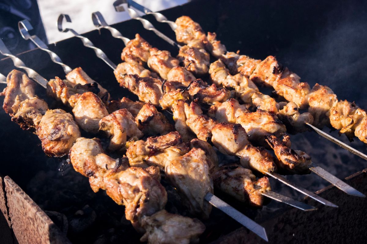 Женатые туляки чаще мечтают о майских шашлыках Женатые туляки чаще мечтают о майских шашлыках