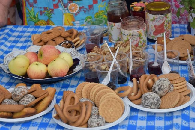 В Алексине после отравления посетителей закрыли кафе В Алексине после отравления посетителей закрыли кафе