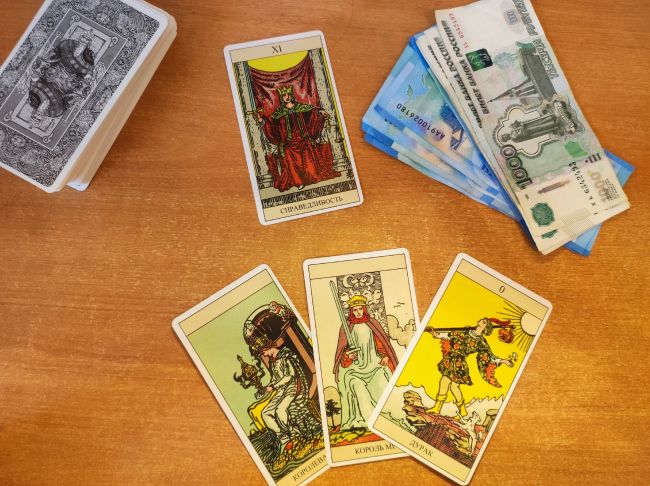 33-летняя тулячка отдала мошеннице 2 млн 200 тысяч рублей за снятие порчи