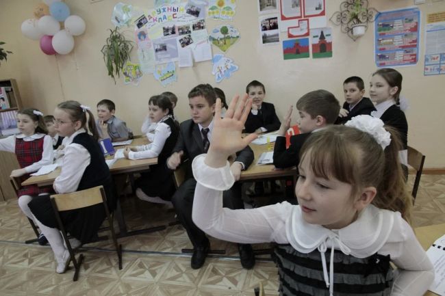 Туляки тратят 12 000 рублей на сборы ребенка в школу Туляки тратят 12 000 рублей на сборы ребенка в школу