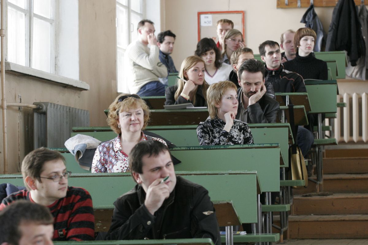 Более 2,5 тысячи тульских школьников прошли в региональный этап Всероссийской олимпиады Более 2,5 тысячи тульских школьников прошли в региональный этап Всероссийской олимпиады