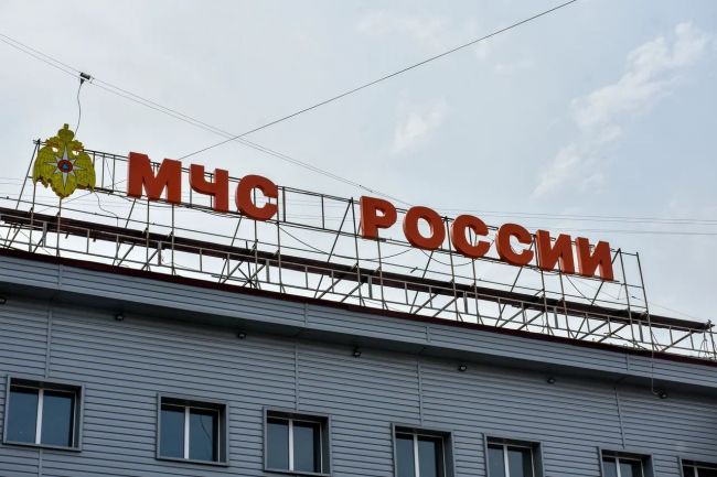 Тульские спасатели помогают водителям, застрявшим в пробках на трассах М-2 и М-4 Тульские спасатели помогают водителям, застрявшим в пробках на трассах М-2 и М-4