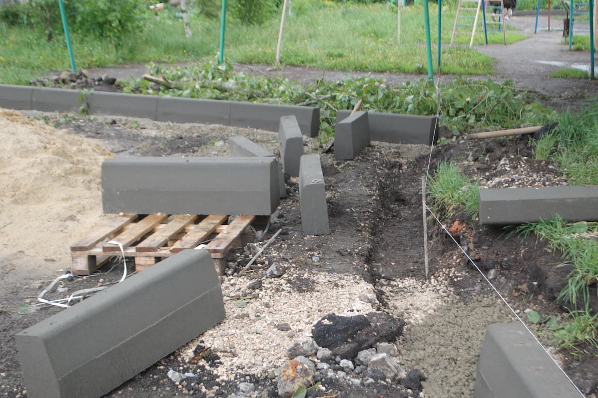 В Белеве начался ремонт дворов по программе «Наш район» В Белеве начался ремонт дворов по программе «Наш район»